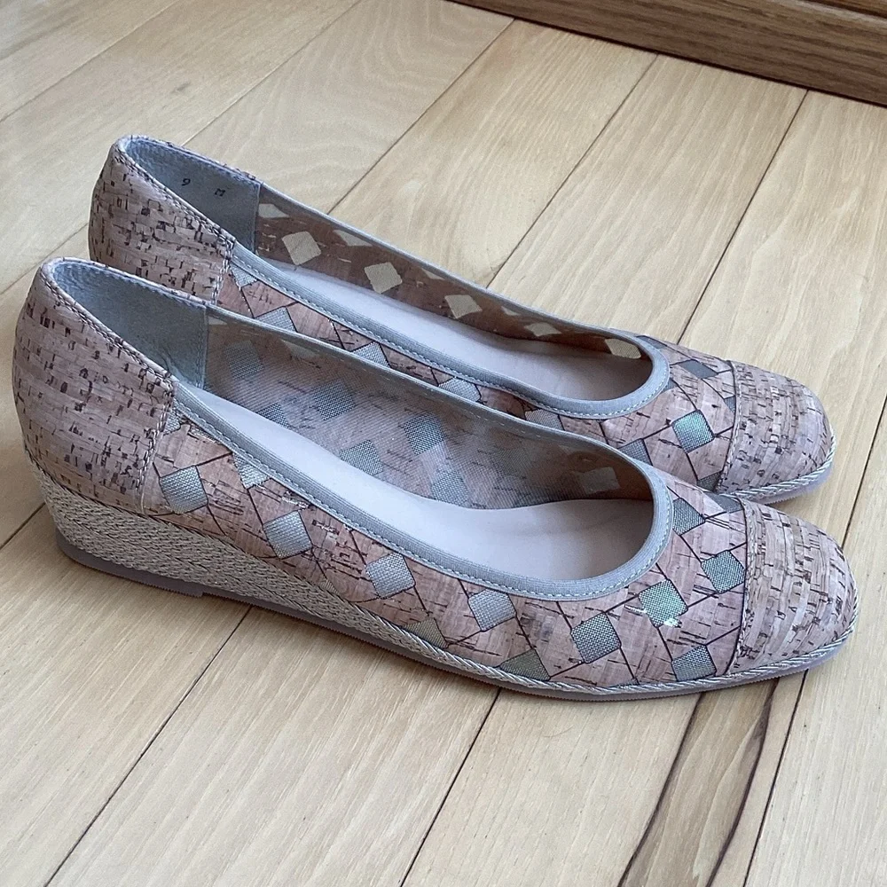 Sesto Meucci made in Italy Mabyn Cork Patterned Wedges. Women’s size 9